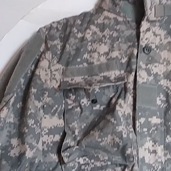 GI M-65 Field Jacket ACU Digital Camo Universal Pattern Fits Women's Large Well - Picture 8 of 12